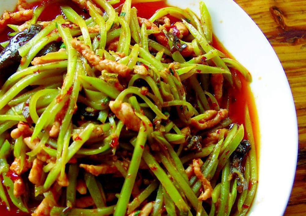 Китайский салат из маринованной тыквы